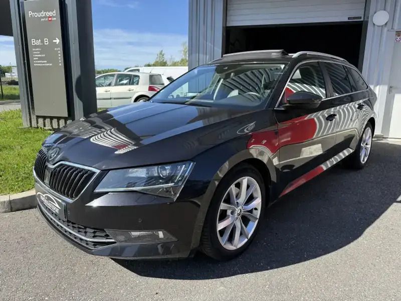 Utilisé 2016 Skoda Superb Style Break | 13 990 € (Prix cher) - Image 1/4