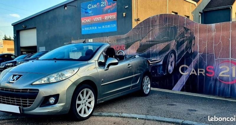 Utilisé 2010 Peugeot 207 CC Roland Garros Cabriolet | 5 990 € (Prix juste) - Image 1/4