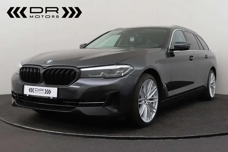 Gris Utilisé 2020 BMW 520 Sport Line Break | 27 995 € (Bon prix) - Image 1/4