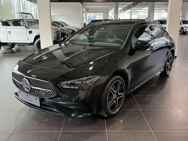 Noir Utilisé 2023 Mercedes CLA250e Shooting Brake AMG Break | 38 950 € (Prix juste) - Image 1/4