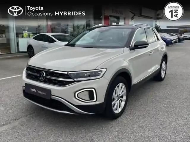 Gris pyrite métallisée Utilisé 2023 VW T-Roc Style SUV | 25 490 € (Bon prix) - Image 1/4