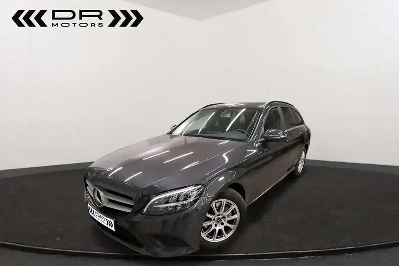 Gris Utilisé 2020 Mercedes C180 Business Break | 18 995 € (Prix juste) - Image 1/2