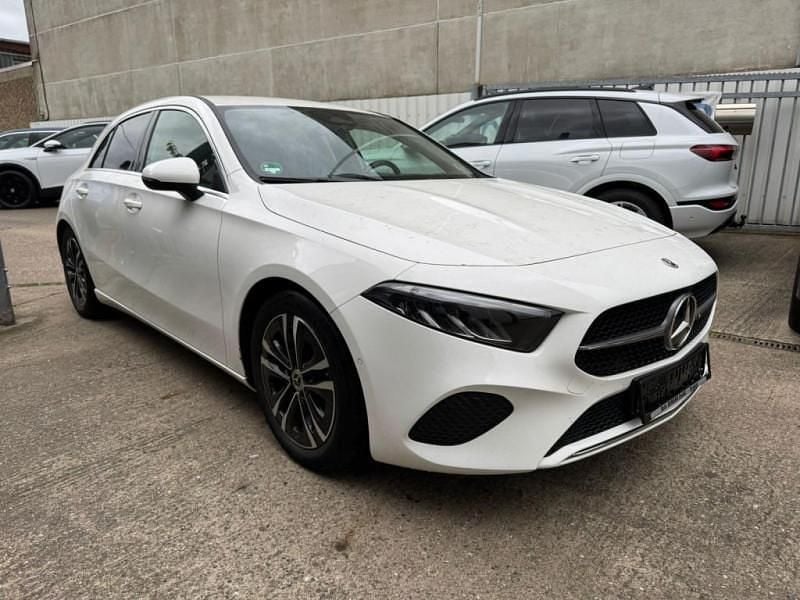 Utilisé 2023 Mercedes A180 Berline | 25 349 € (Super prix) - Image 1/4