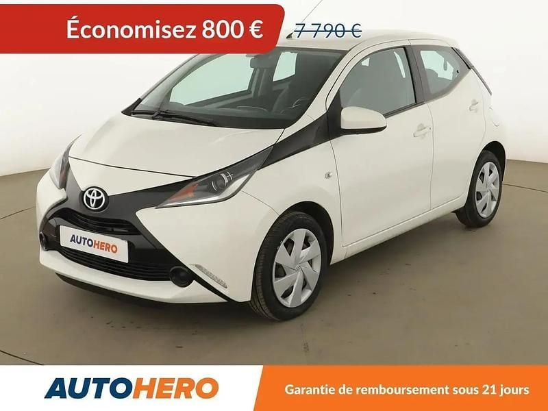 Blanc Occasion 2017 Toyota Aygo X-play Citadine | 6 990 € (Bon prix) - Image 1/2