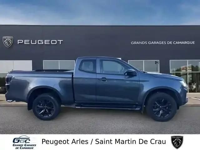 Occasion Isuzu D-Max 164 ch (120 kW) 2024 Gris Pick-up