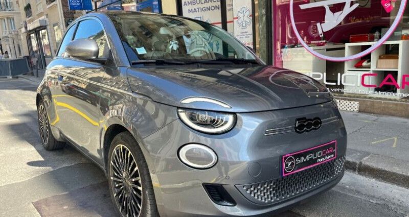 Utilisé 2023 Fiat 500 La Prima Citadine | 22 990 € - Image 1/4