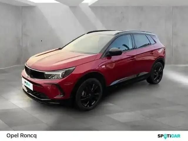 Rouge karmin métallisé/toit noir karbon Occasion 2023 Opel Grandland X SUV | 21 990 € (Prix juste) - Image 1/4