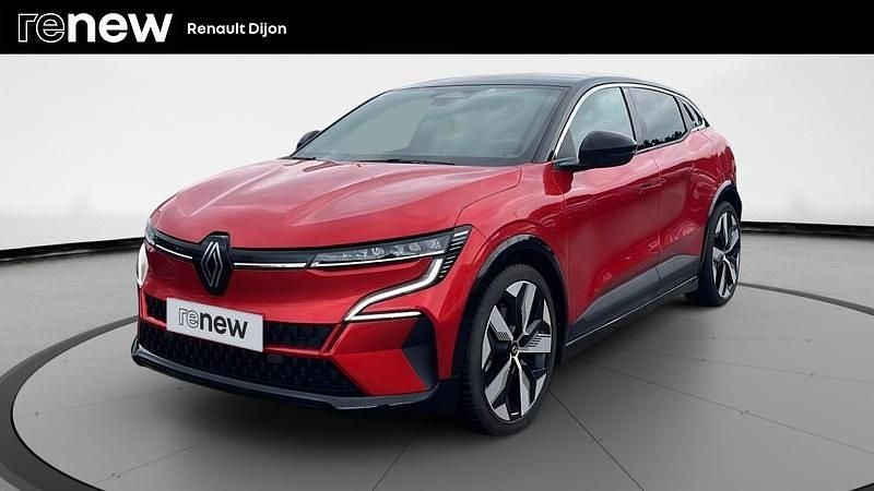 Rouge Utilisé 2023 Renault Mégane Techno Berline | 23 990 € (Bon prix) - Image 1/4