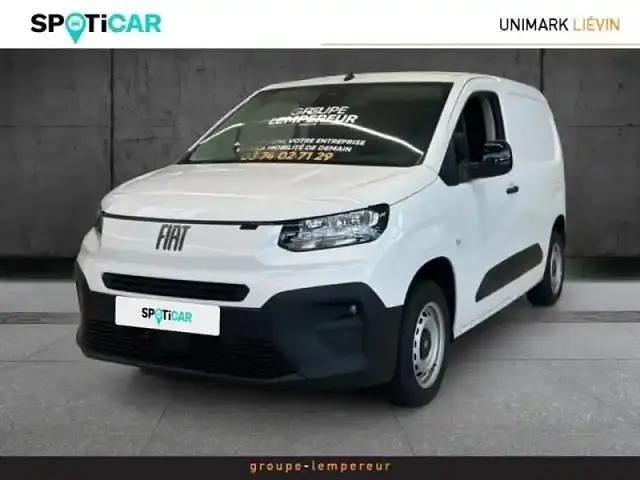 Blanc Utilisé 2024 Fiat Doblò Connect Monospace | 19 990 € - Image 1/4