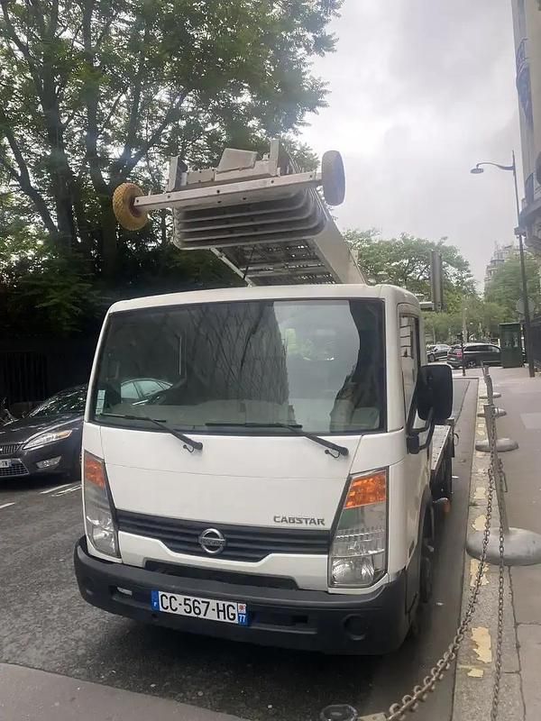 Utilisé 2008 Nissan Cabstar Pick-up | 27 000 € - Image 1/4