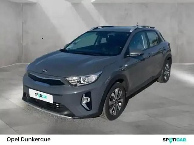 Gris Occasion 2021 Kia Stonic Active SUV | 15 190 € (Prix juste) - Image 1/4