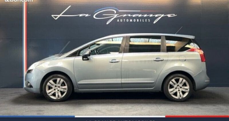 Bleu Utilisé 2009 Peugeot 5008 Monospace | 5 990 € - Image 1/4