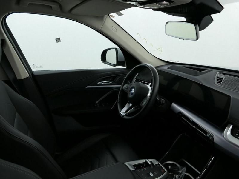 Image 3/4