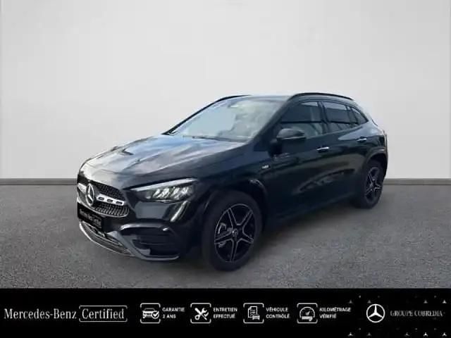 Noir cosmos métallisé Occasion 2025 Mercedes GLA250 AMG line SUV | 51 290 € (Prix cher) - Image 1/4