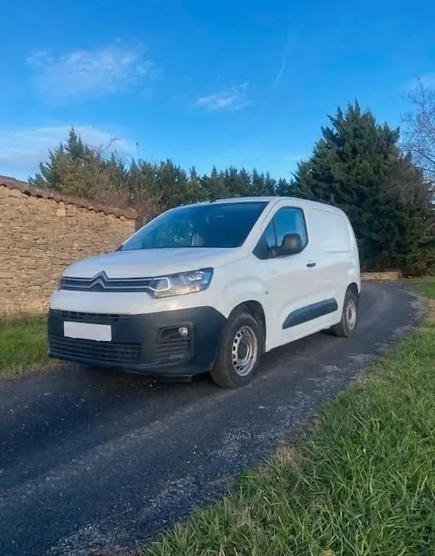Blanc Occasion 2019 Citroën Berlingo Monospace | 9 980 € - Image 1/4