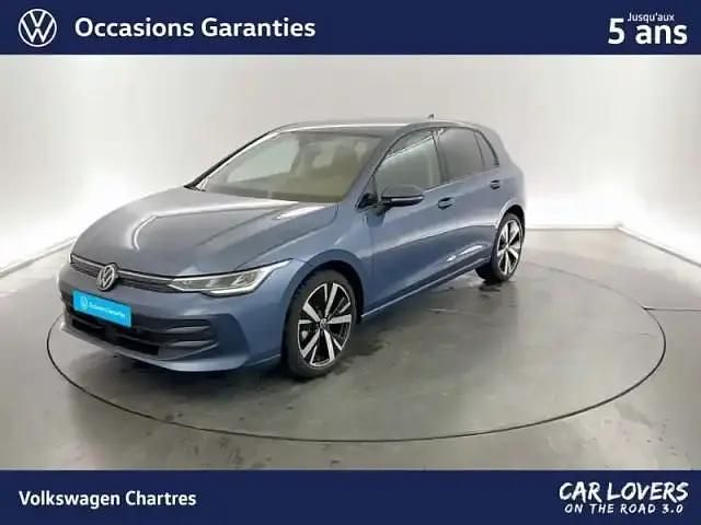 Bleu anemone Occasion 2025 VW Golf Berline | 25 890 € (Bon prix) - Image 1/4
