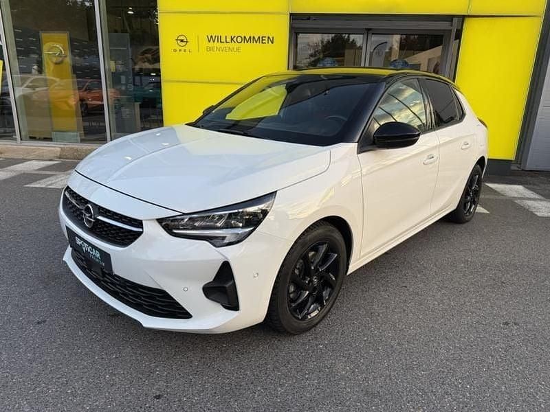 Blanc jade/toit noir Utilisé 2022 Opel Corsa GS Line Berline | 15 489 € (Prix juste) - Image 1/4