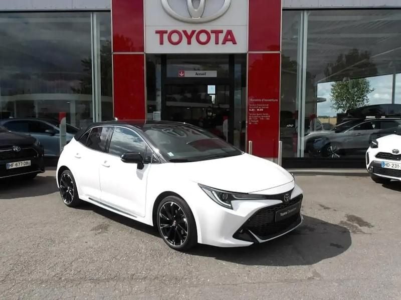Blanc Utilisé 2022 Toyota Corolla Sport Berline | 20 990 € - Image 1/4