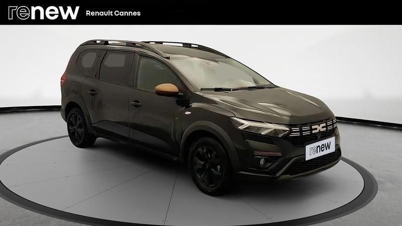 Noir Utilisé 2024 Dacia Jogger Extreme Monospace | 19 999 € (Prix juste) - Image 1/4