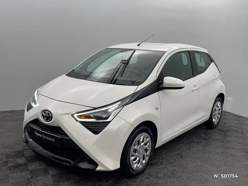 Blanc Occasion 2021 Toyota Aygo X-play Citadine | 11 490 € (Prix juste) - Image 1/4