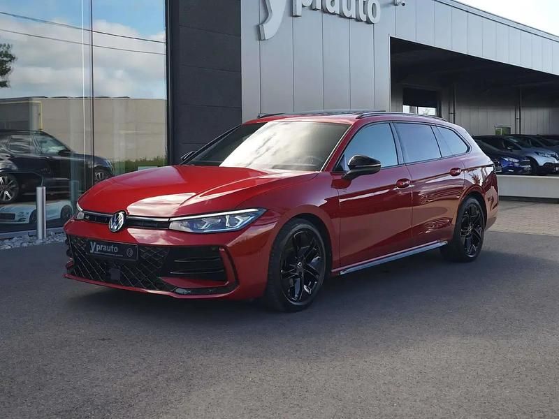 Rouge Utilisé 2024 VW Passat R-line Break | 37 750 € - Image 1/4