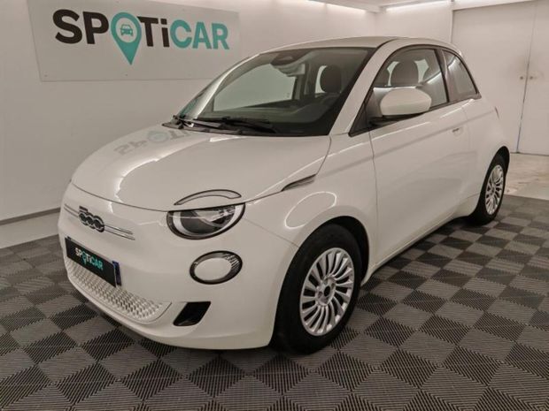 Blanc Utilisé 2022 Fiat 500e Action Citadine | 13 990 € (Prix juste) - Image 1/4