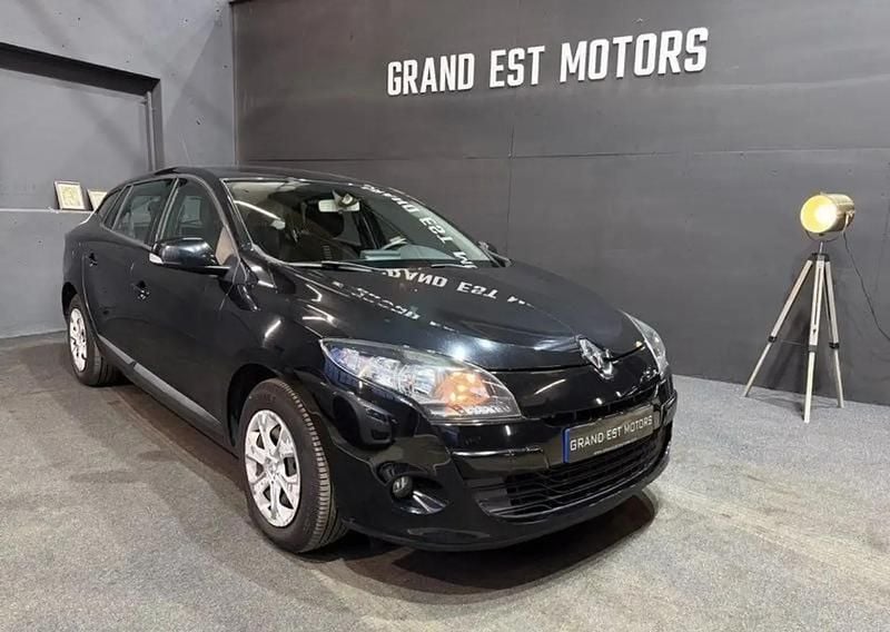 Noir Occasion 2012 Renault Mégane III Break | 6 990 € (Bon prix) - Image 1/4