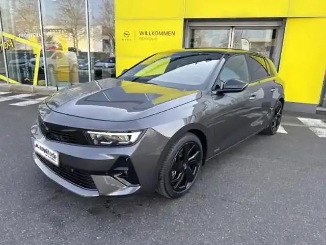 Occasion Opel Astra 2023 Gris vulkan métallisé/toit noir karbon Berline