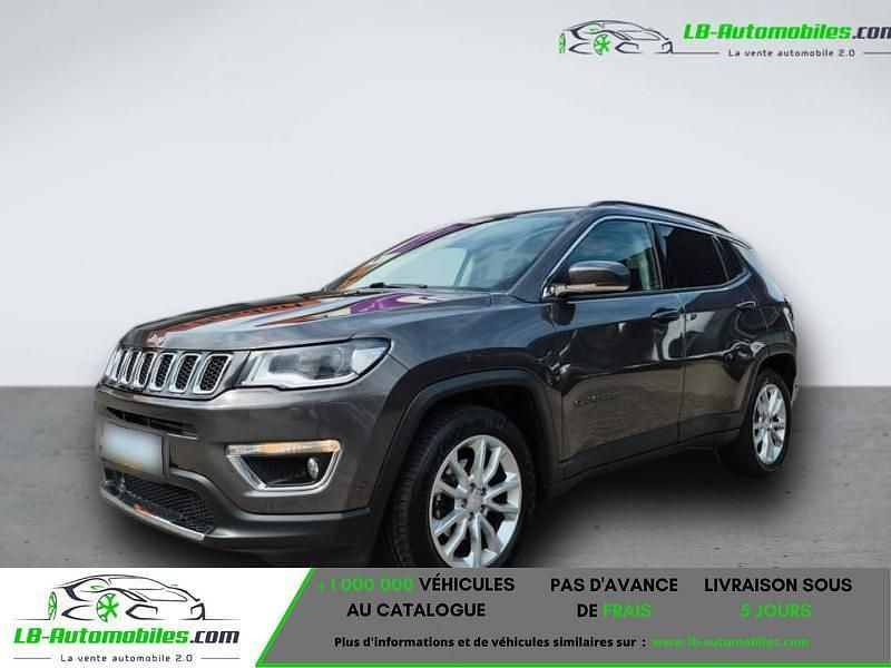 Utilisé 2021 Jeep Compass SUV | 24 700 € (Prix assez cher) - Image 1/4