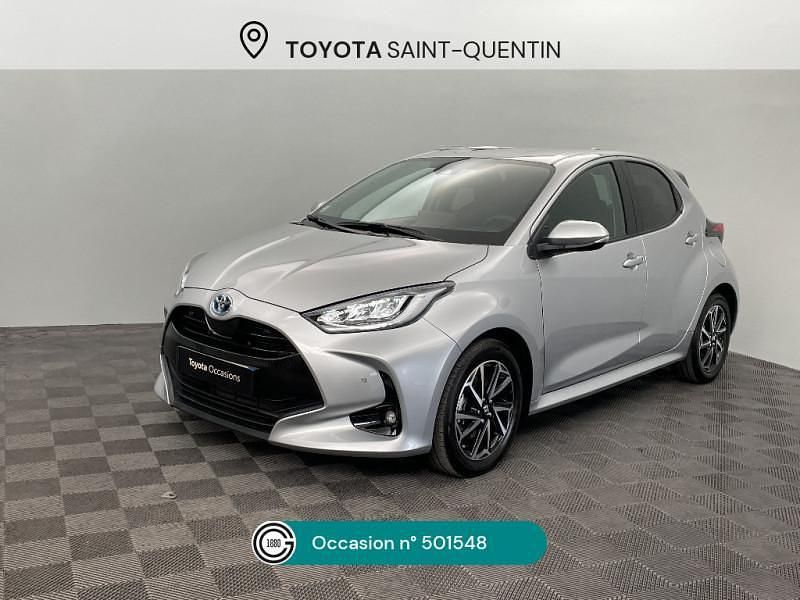 Utilisé 2023 Toyota Yaris Hybrid Design Citadine | 21 490 € (Prix juste) - Image 1/4