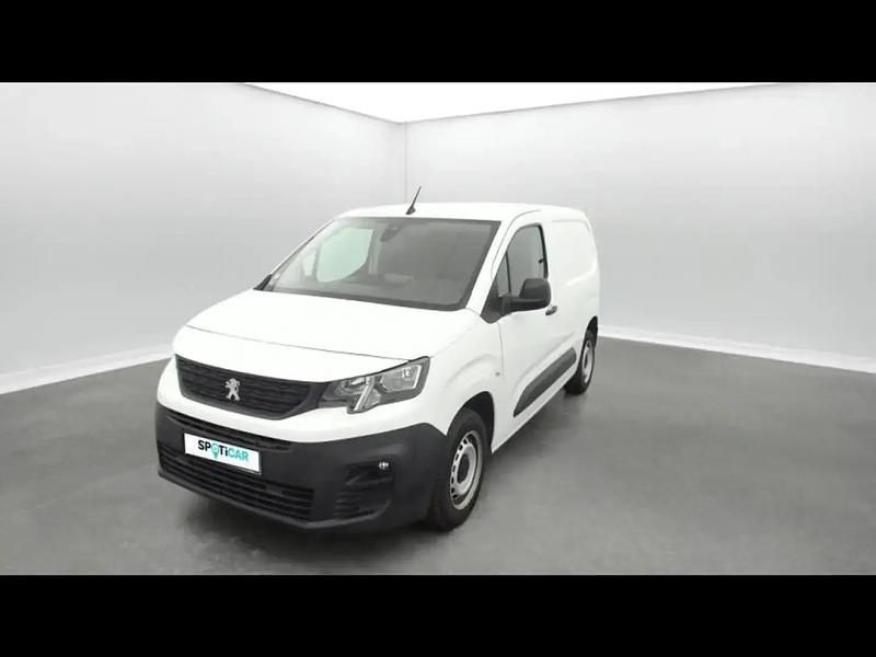 Blanc Utilisé 2021 Peugeot Partner Van | 15 990 € - Image 1/4