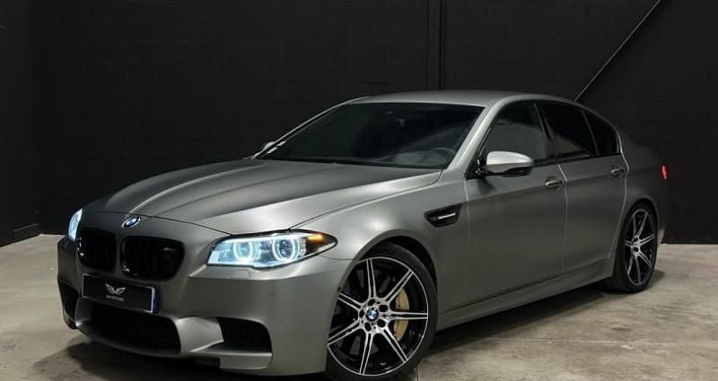 Gris Utilisé 2015 BMW M5 Sport Line Berline | 56 990 € - Image 1/4