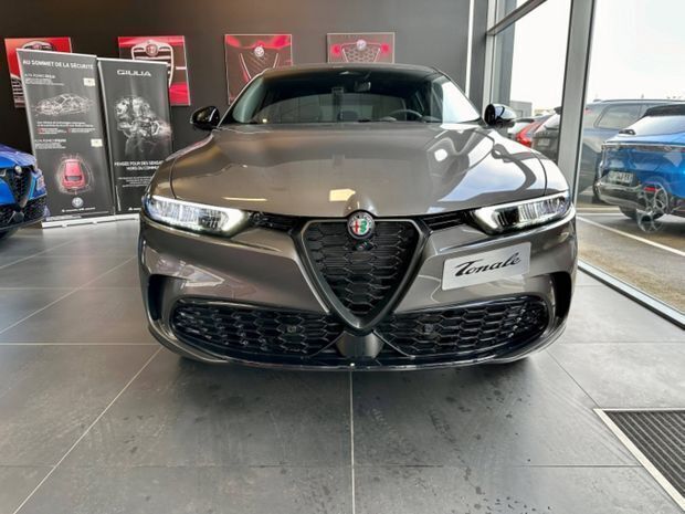 Gris Utilisé 2024 Alfa Romeo Tonale Sprint SUV | 36 999 € - Image 1/4