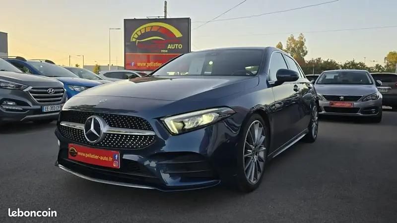 Bleu Utilisé 2020 Mercedes 200 AMG line Berline | 23 890 € (Prix juste) - Image 1/4