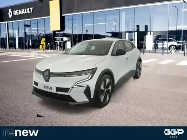 Blanc glacier Occasion 2022 Renault Megane E-Tech Equilibre SUV | 19 949 € - Image 1/4