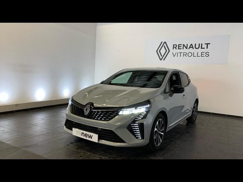 Gris Utilisé 2024 Renault Clio V Techno Citadine | 18 499 € (Prix cher) - Image 1/4