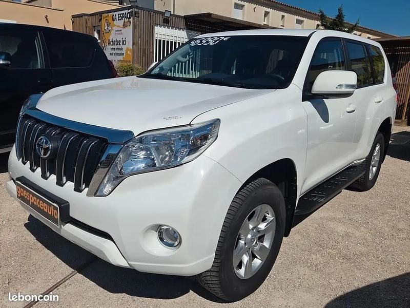 Blanc Occasion 2017 Toyota Land Cruiser Life SUV | 42 990 € (Prix juste) - Image 1/4