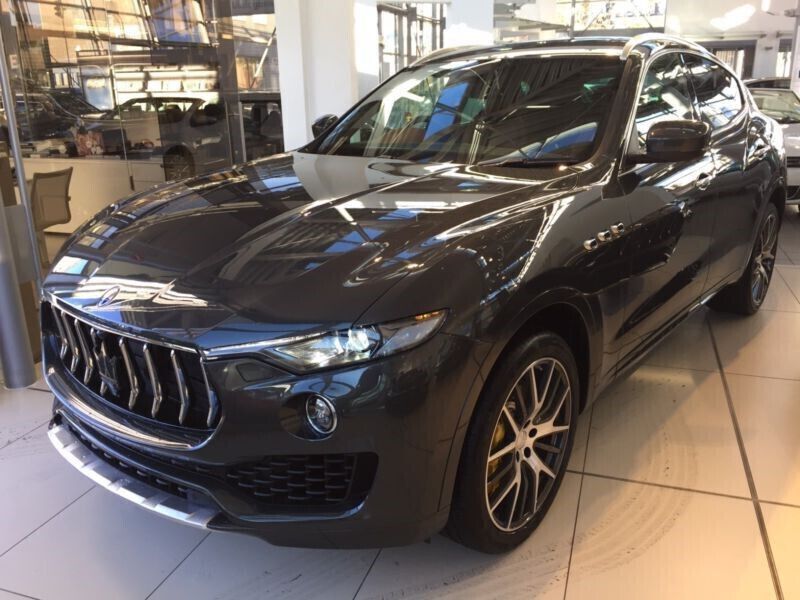 Vert Utilisé 2016 Maserati Levante SUV | 82 600 € - Image 1/4