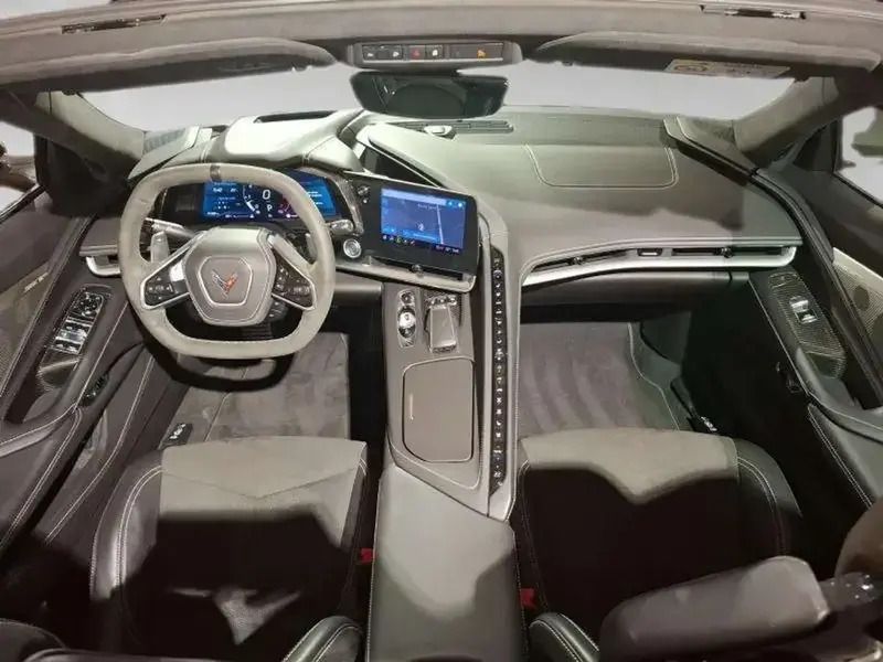 Image 2/4