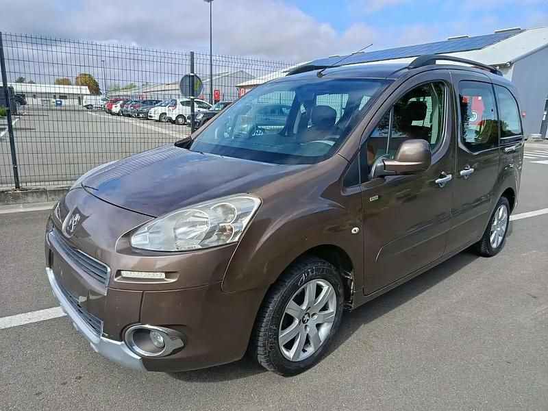 Brun Utilisé 2010 Peugeot Partner Tepee Monospace | 4 700 € - Image 1/4