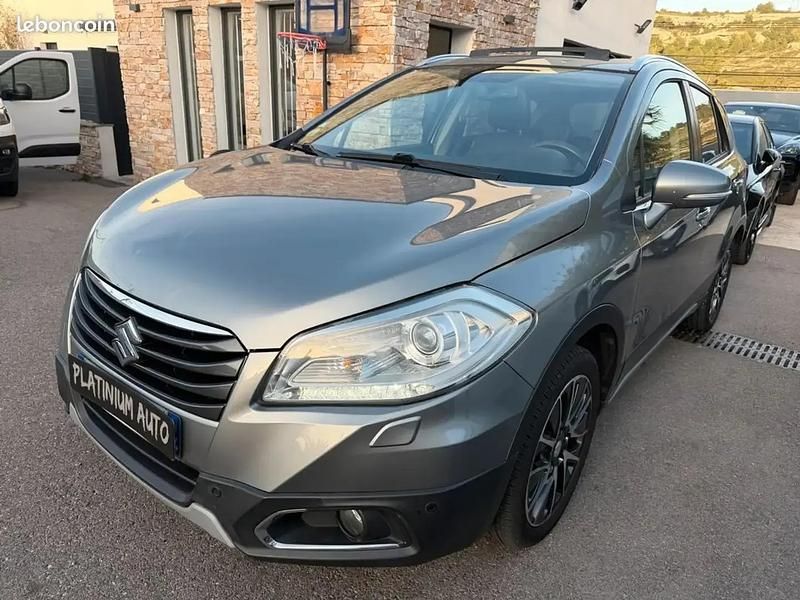 Gris Occasion 2014 Suzuki SX4 S-Cross SUV | 7 990 € - Image 1/4