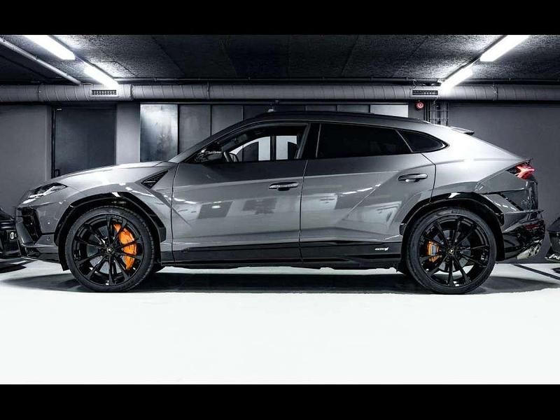 Occasion Lamborghini Urus 666 ch (489 kW) 2024 Gris SUV