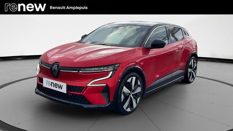 Rouge Occasion 2022 Renault Megane E-Tech Techno Berline | 21 990 € (Prix juste) - Image 1/4