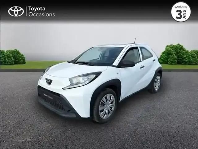 Blanc Utilisé 2023 Toyota Aygo X Business Edition SUV | 13 980 € - Image 1/4