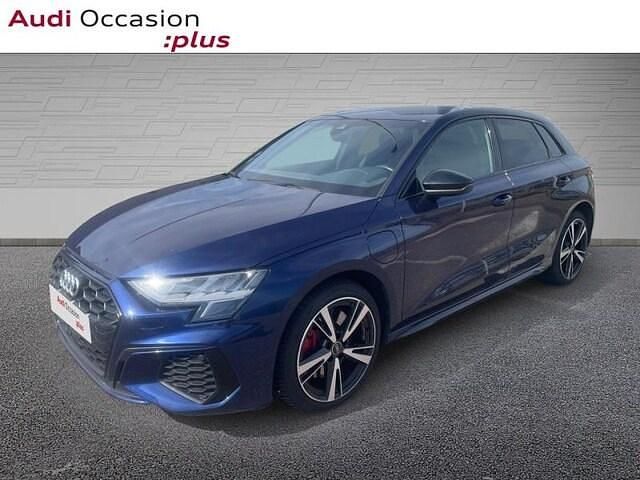 Bleu navarre métallisé Utilisé 2021 Audi A3 Sportback e-tron Competition Berline | 30 490 € (Prix juste) - Image 1/4