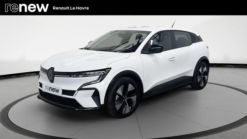 Blanc Utilisé 2023 Renault Mégane Equilibre Berline | 25 990 € (Prix juste) - Image 1/4