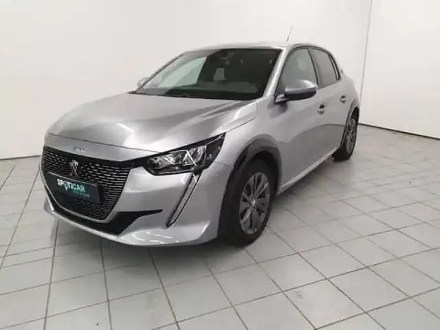Jaune Utilisé 2021 Peugeot e-208 Allure Citadine | 13 990 € (Prix juste) - Image 1/4