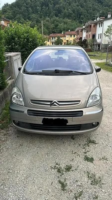 Utilisé 2006 Citroën Xsara Picasso Monospace | 2 500 € - Image 1/4