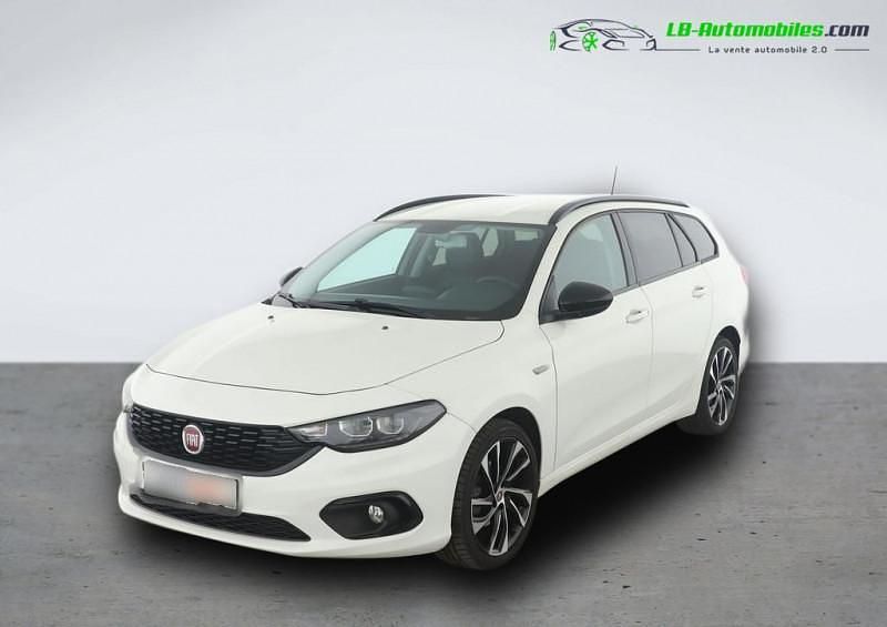 Utilisé 2018 Fiat Tipo Berline | 16 600 € (Prix juste) - Image 1/4