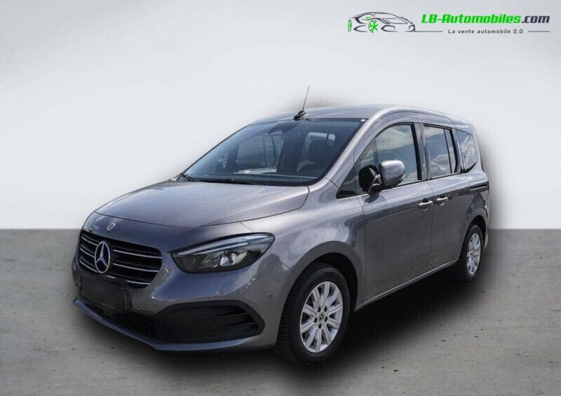 Utilisé 2023 Mercedes 180 Berline | 31 900 € - Image 1/4